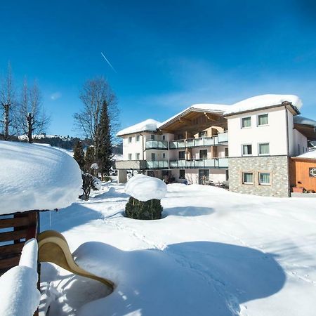 Aparthotel Kristall Altenmarkt im Pongau Exteriör bild