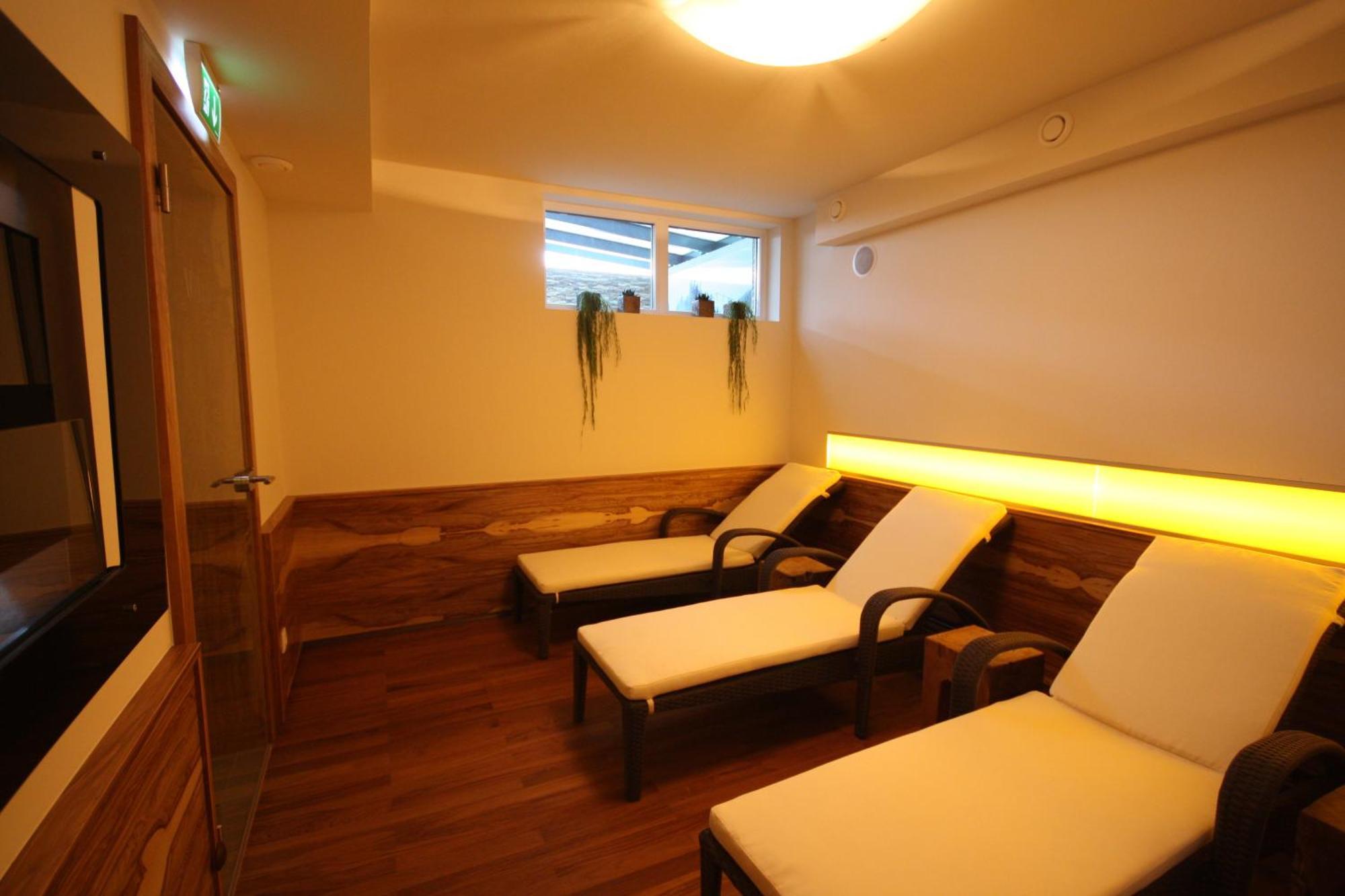 Aparthotel Kristall Altenmarkt im Pongau Exteriör bild