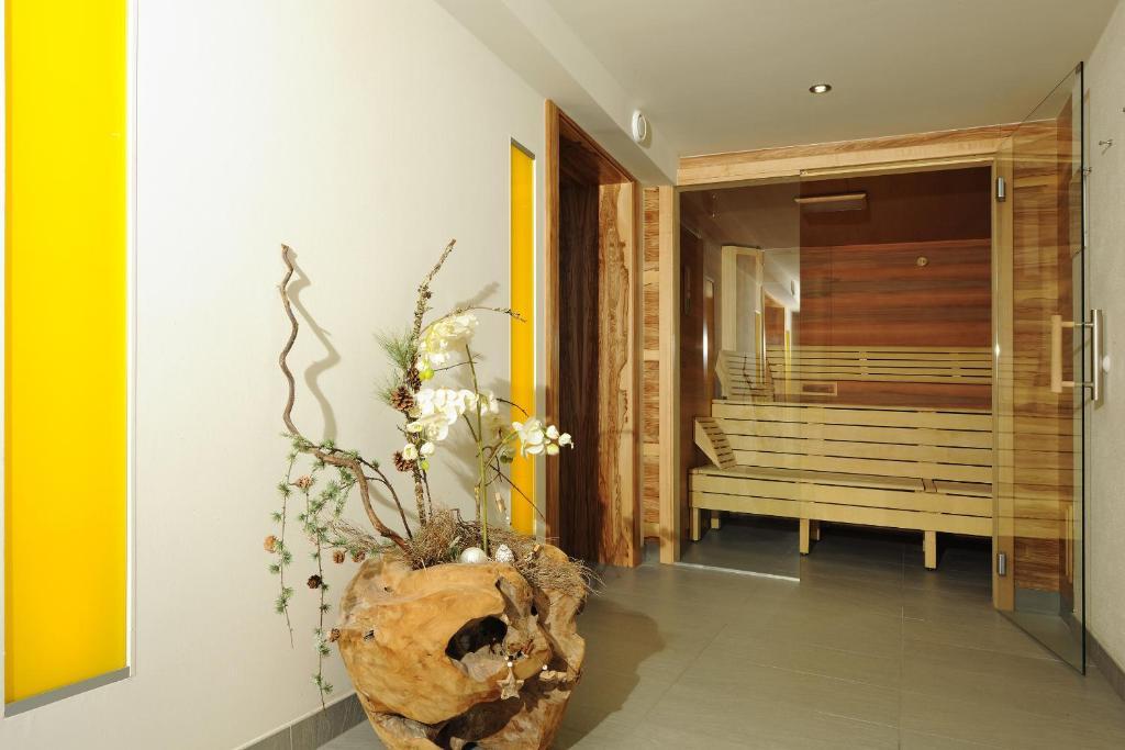 Aparthotel Kristall Altenmarkt im Pongau Exteriör bild